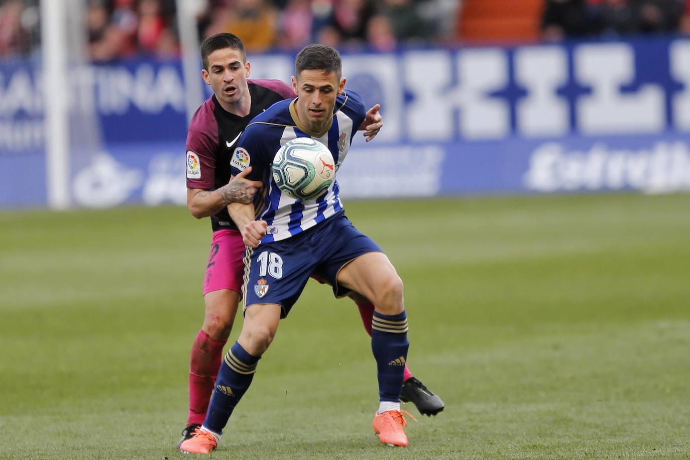 El conjunto rojiblanco cayó en El Toralín debido a un gol Kaxe en el minuto 17. 