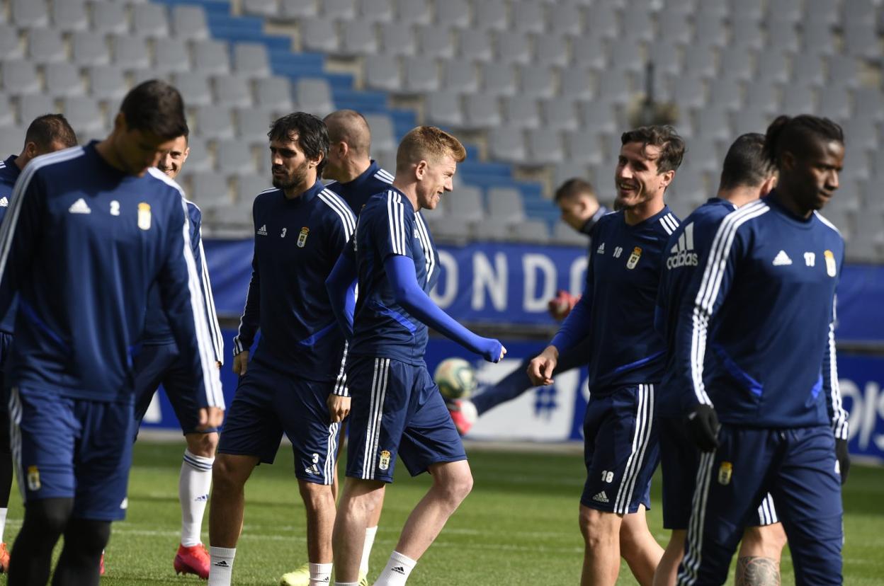 Arribas y Mossa, que serán titulares mañana, junto a Christian Fernández, ausente por sanción. 