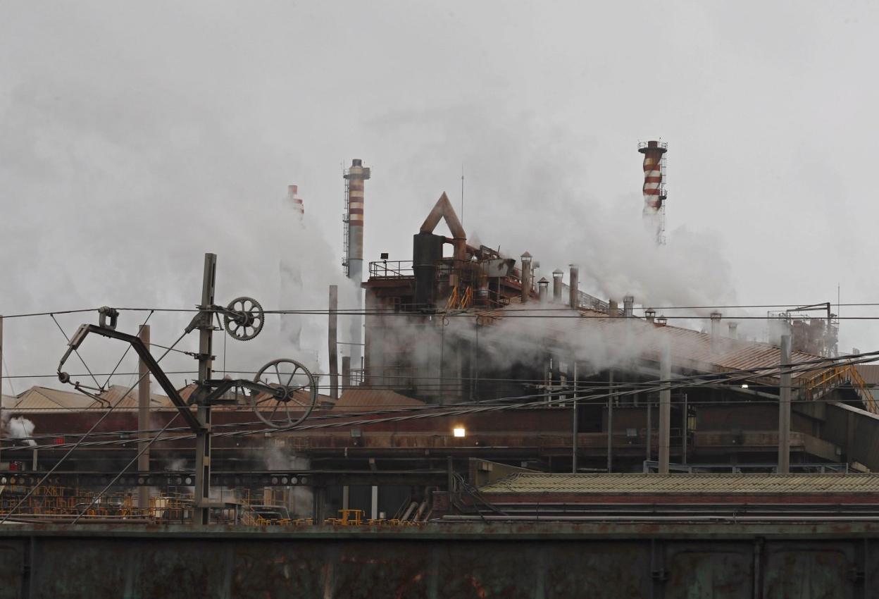 Las instalaciones de Asturiana de Zinc en San Juan de Nieva. 