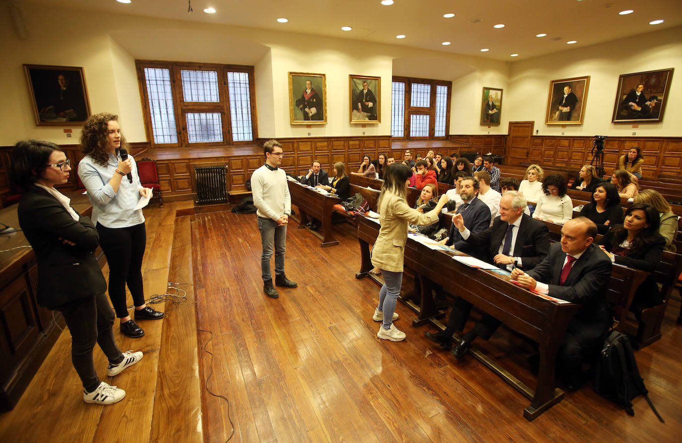 Lograron sendas victorias con un proyecto de esferificación de bebidas y una iniciativa para llevar el cine al mundo rural