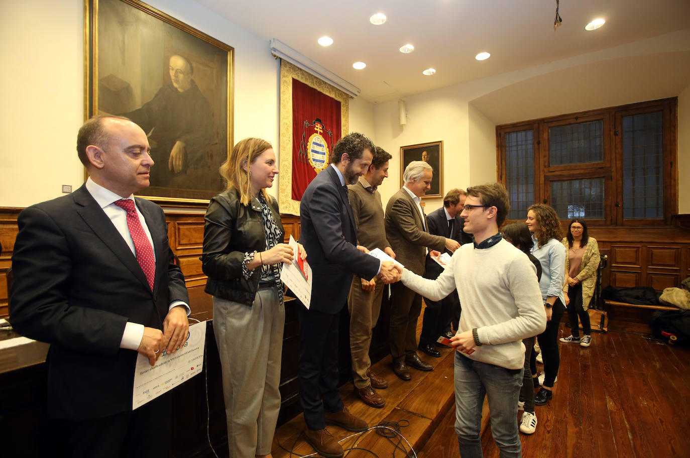 Lograron sendas victorias con un proyecto de esferificación de bebidas y una iniciativa para llevar el cine al mundo rural