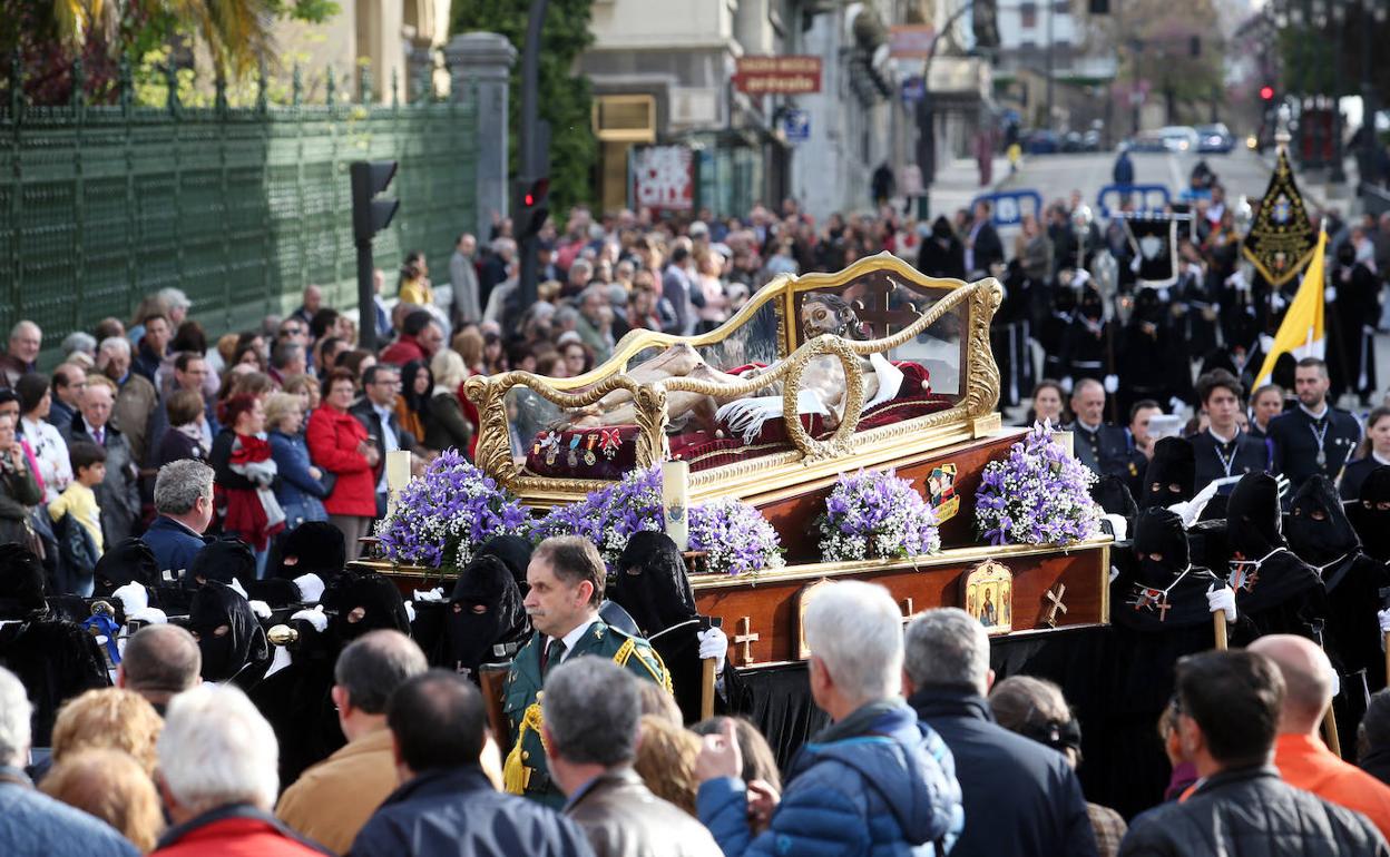 Una de las procesiones de la Semana Santa de Oviedo.