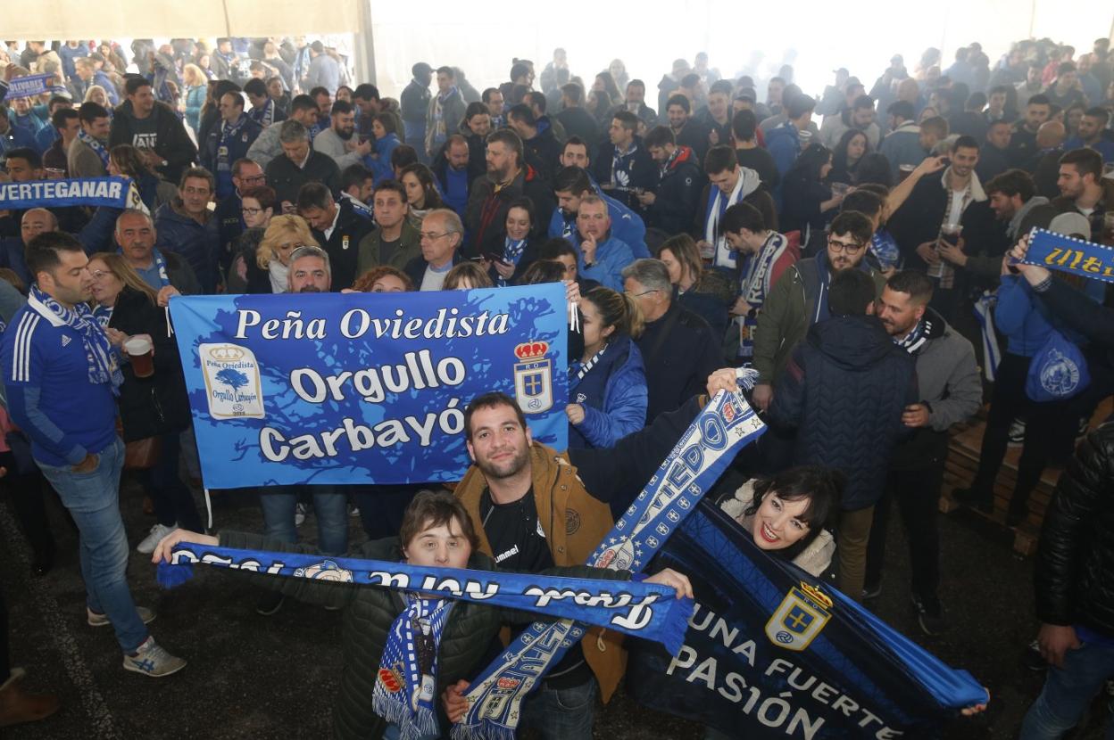 La afición azul, en la fiesta de la pasada campaña. 