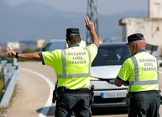 La DGT pone 320 sanciones al día en Asturias