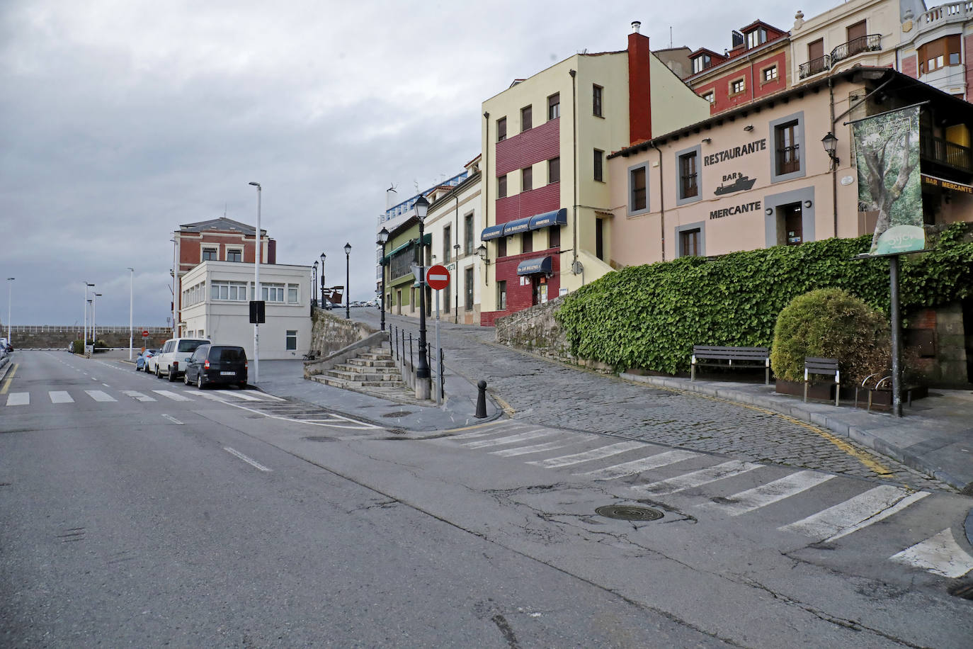 Apenas ciudadanos es la tónica general en las calles y carreteras asturianas