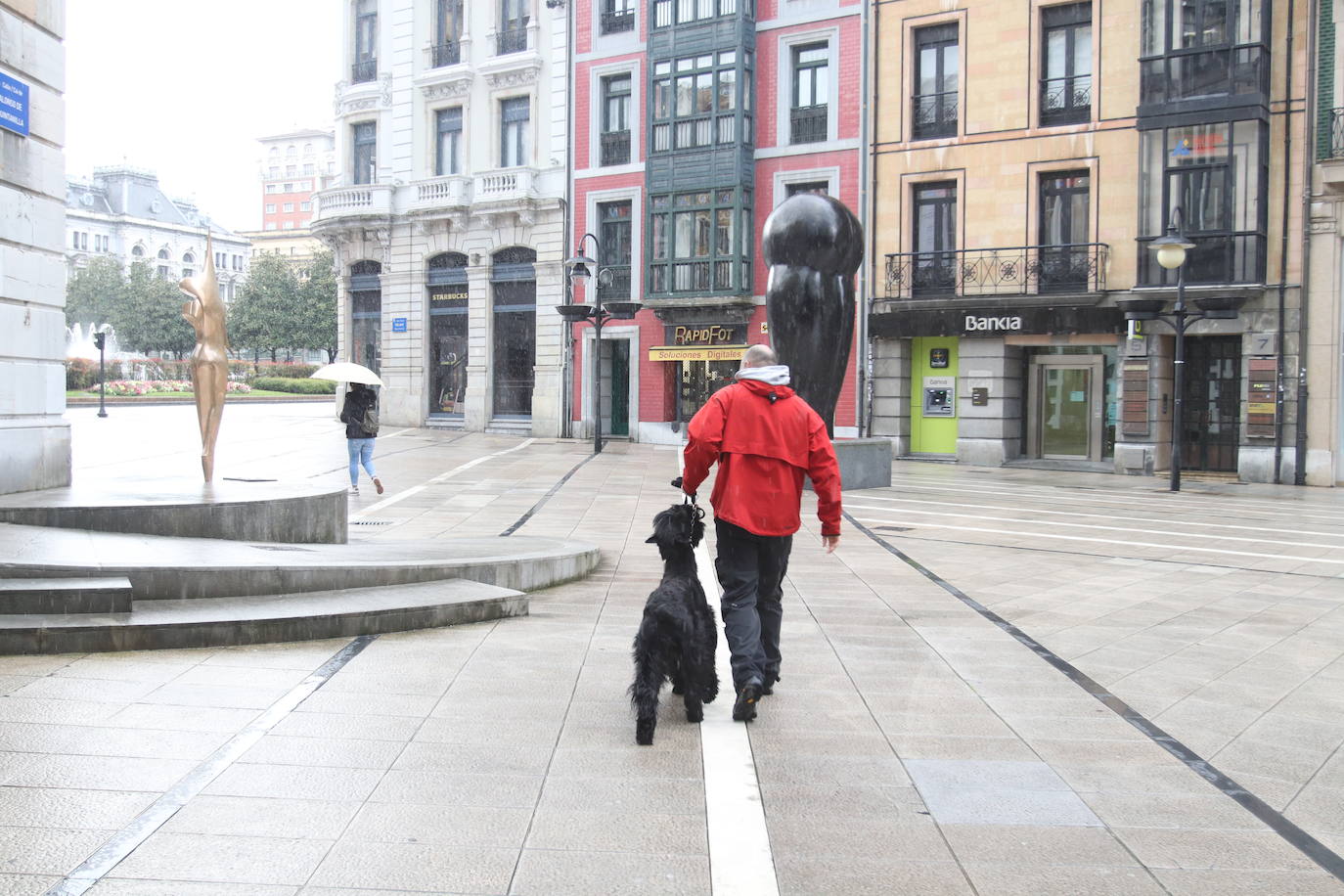 Apenas ciudadanos es la tónica general en las calles y carreteras asturianas