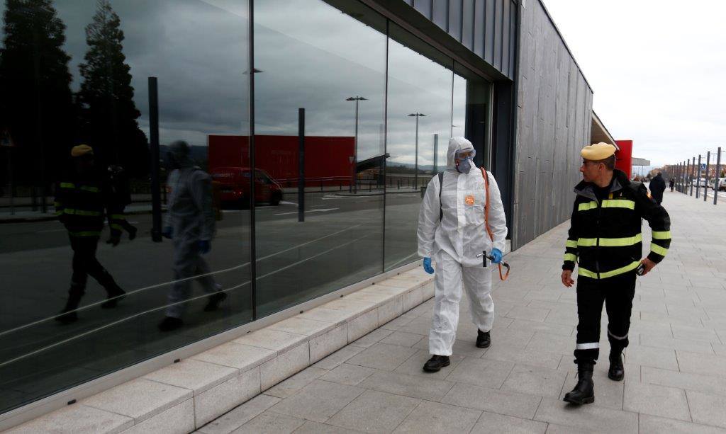 Los integrantes de la UME tendrán como una de las labores fundamentales la limpieza de edificios y zonas de uso público como estasciones de tren o autobús
