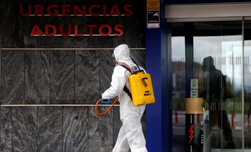 Los integrantes de la UME tendrán como una de las labores fundamentales la limpieza de edificios y zonas de uso público como estasciones de tren o autobús