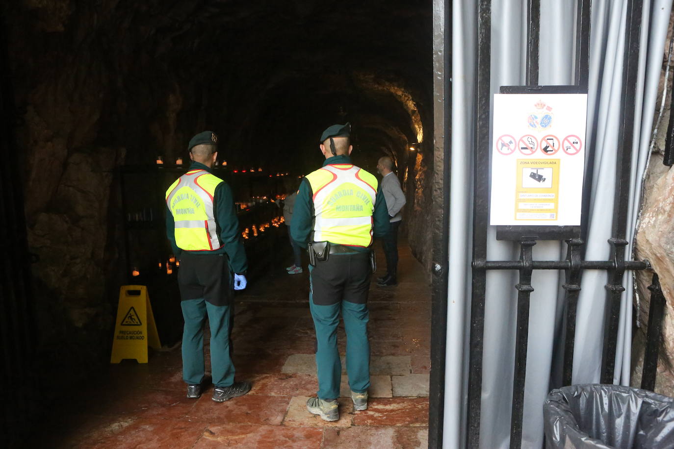 Los asturianos siguen viviendo bajo las restricciones que impone el Estado de Alarma por el coronavirus 