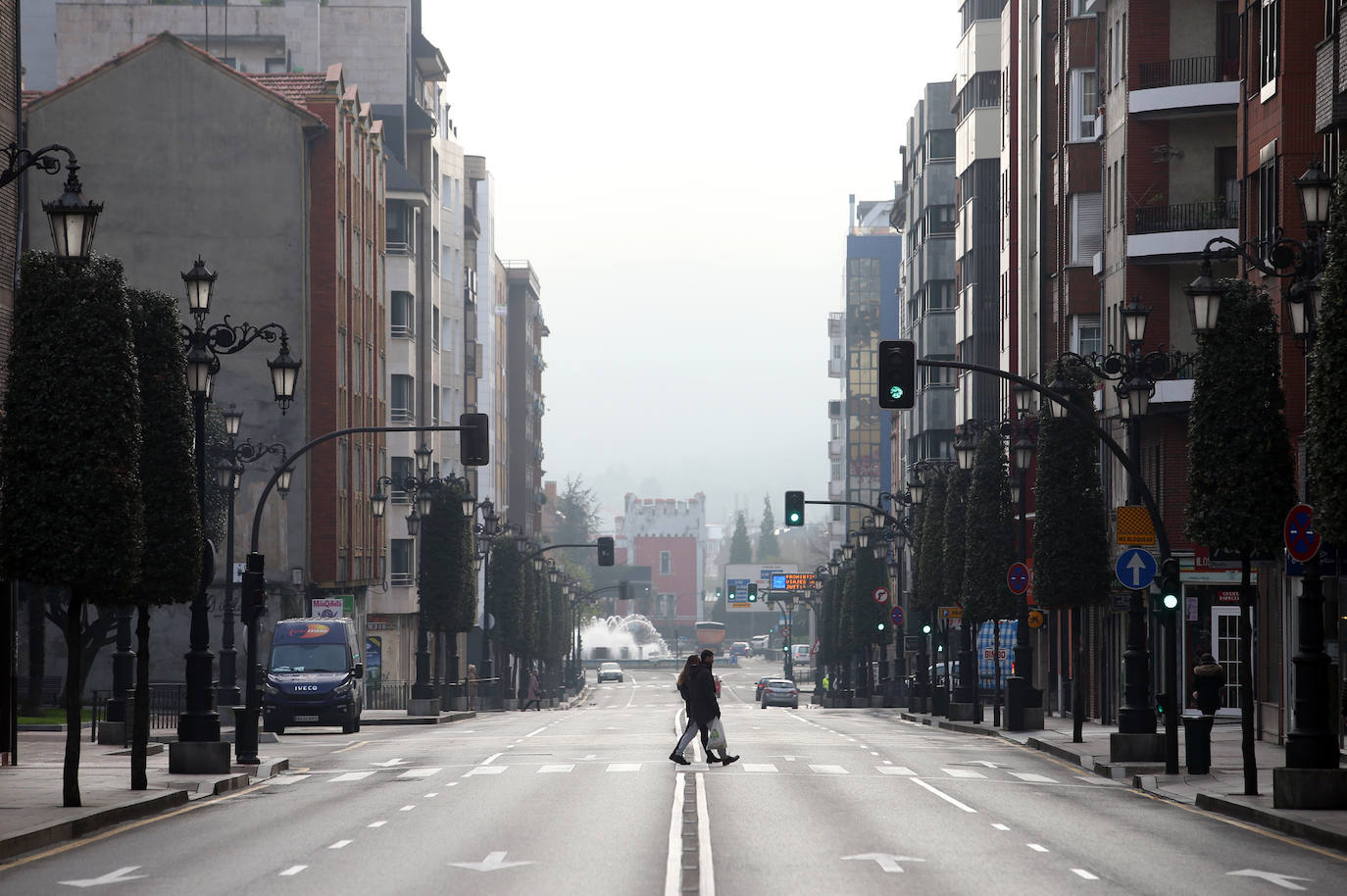 Los asturianos siguen viviendo bajo las restricciones que impone el Estado de Alarma por el coronavirus 
