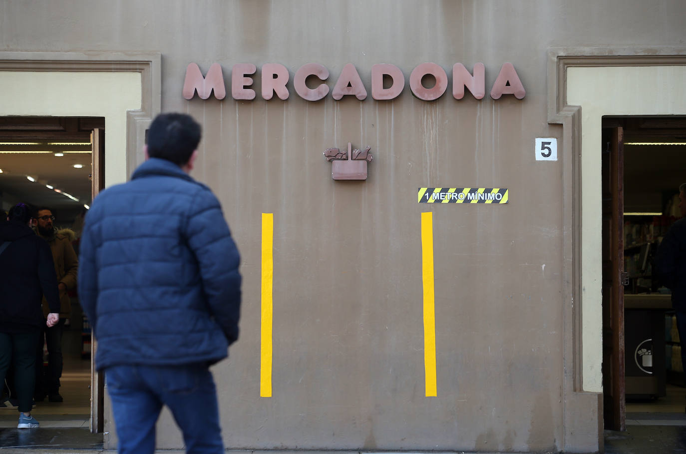 Los asturianos siguen viviendo bajo las restricciones que impone el Estado de Alarma por el coronavirus 