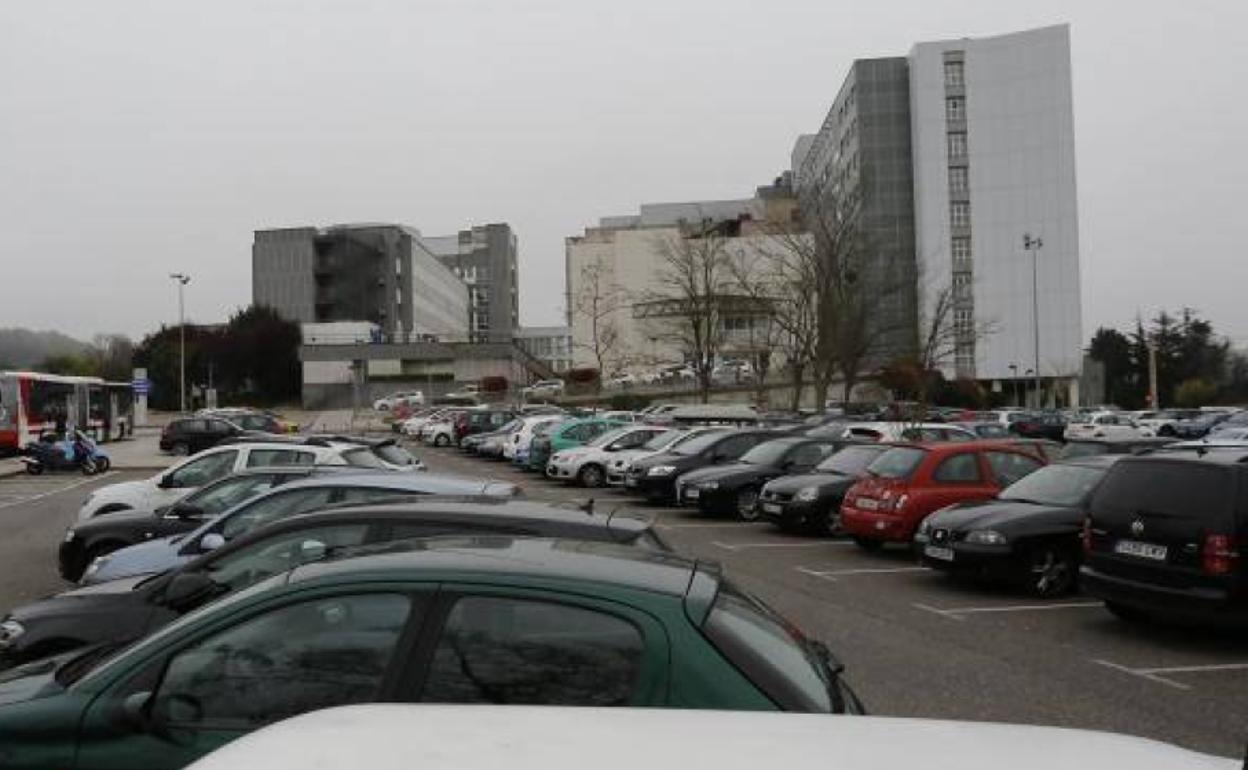 Aparcamiento del Hospital de Cabueñes.