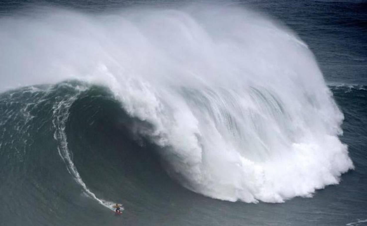 Un surfista de Salinas, atrapado en Nicaragua sin poder volver