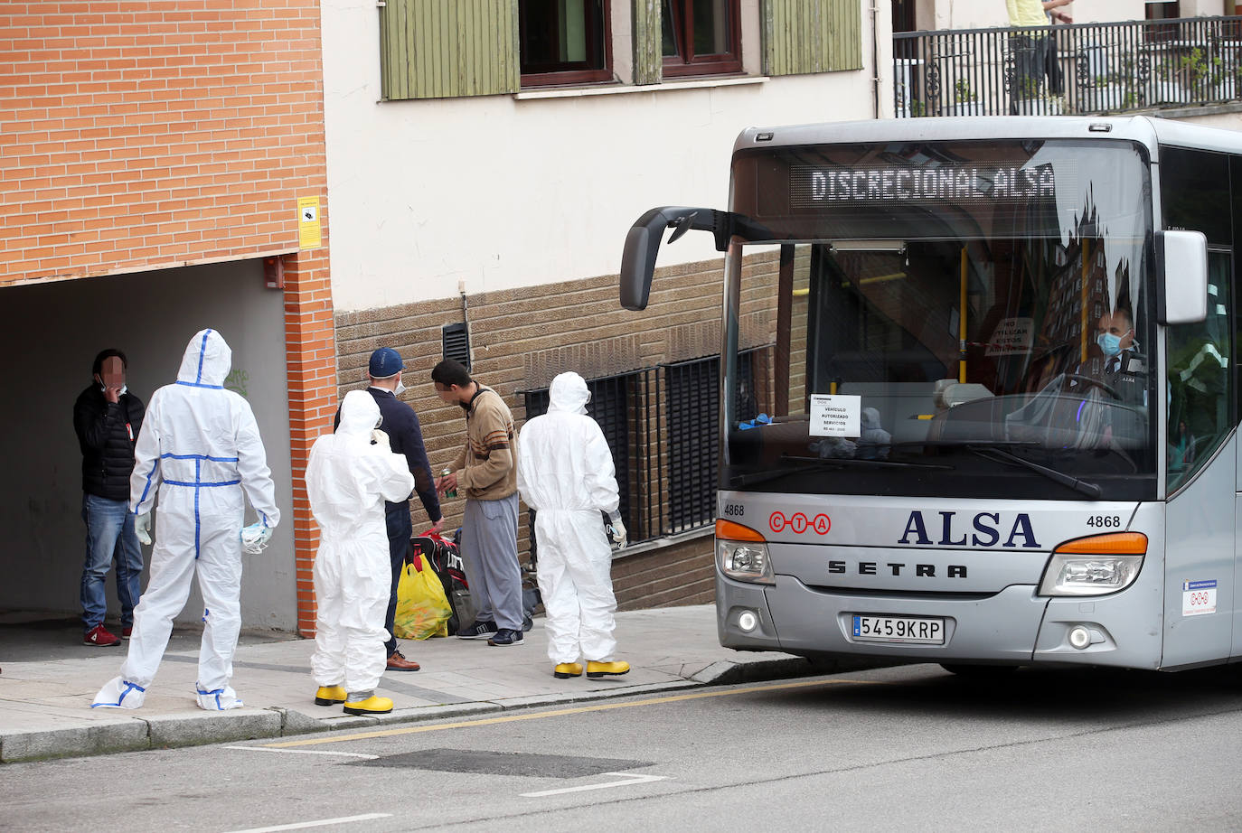 En el dispositivo han colaborado efectivos de Protección Civil ayudando a una patrulla de la Policía Local