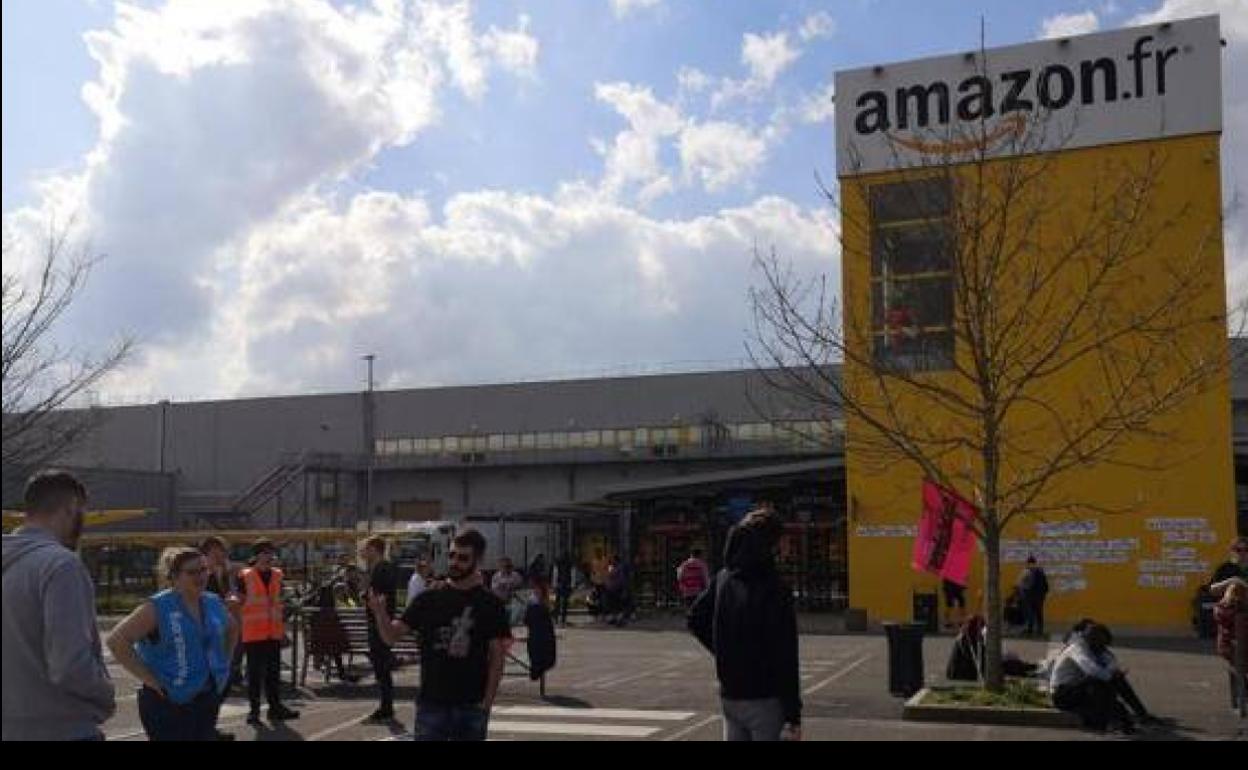 Almacén de Amazon en Francia 