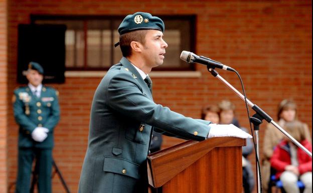 El homenaje de la Guardia Civil al asturiano Jesús Gayoso: «Un orgullo estar a sus órdenes»