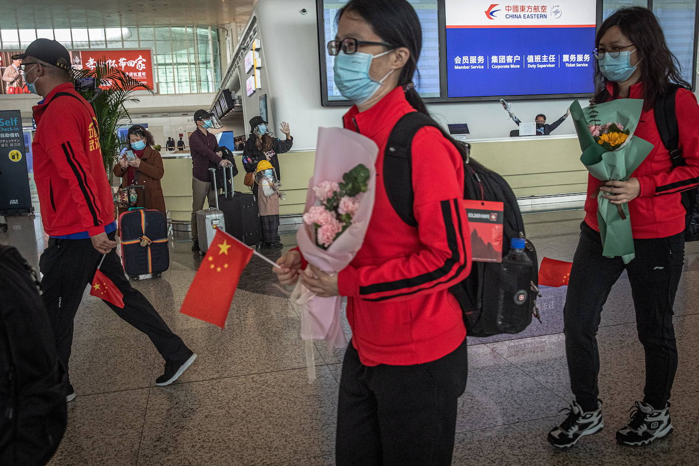 En Wuhan, ciudad china donde comenzó la pandemia, se han levantado las restricciones que mantuvieron cerrada la urbe durante 76 días y poco a poco se va recuperando la normalidad