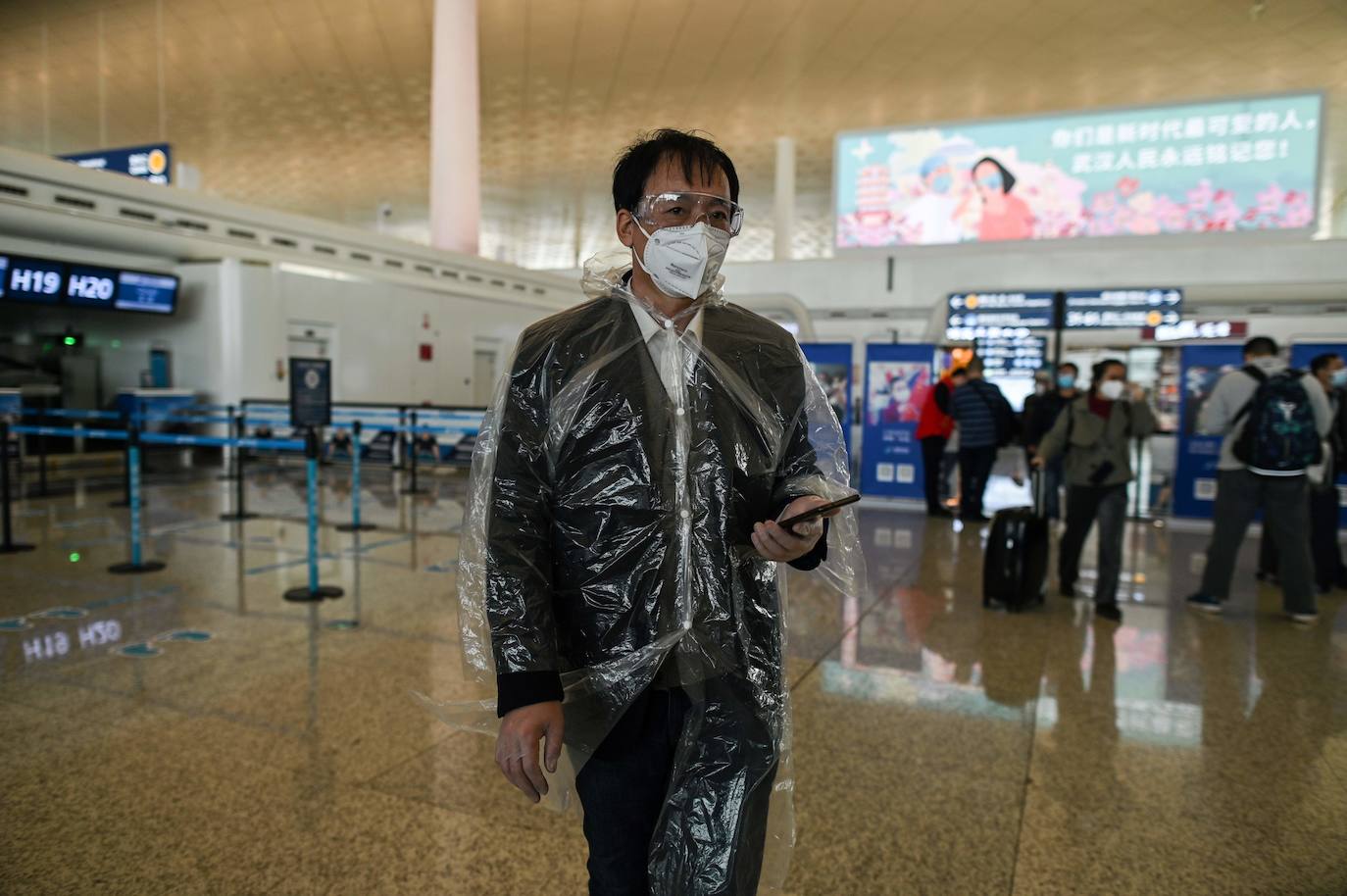 En Wuhan, ciudad china donde comenzó la pandemia, se han levantado las restricciones que mantuvieron cerrada la urbe durante 76 días y poco a poco se va recuperando la normalidad