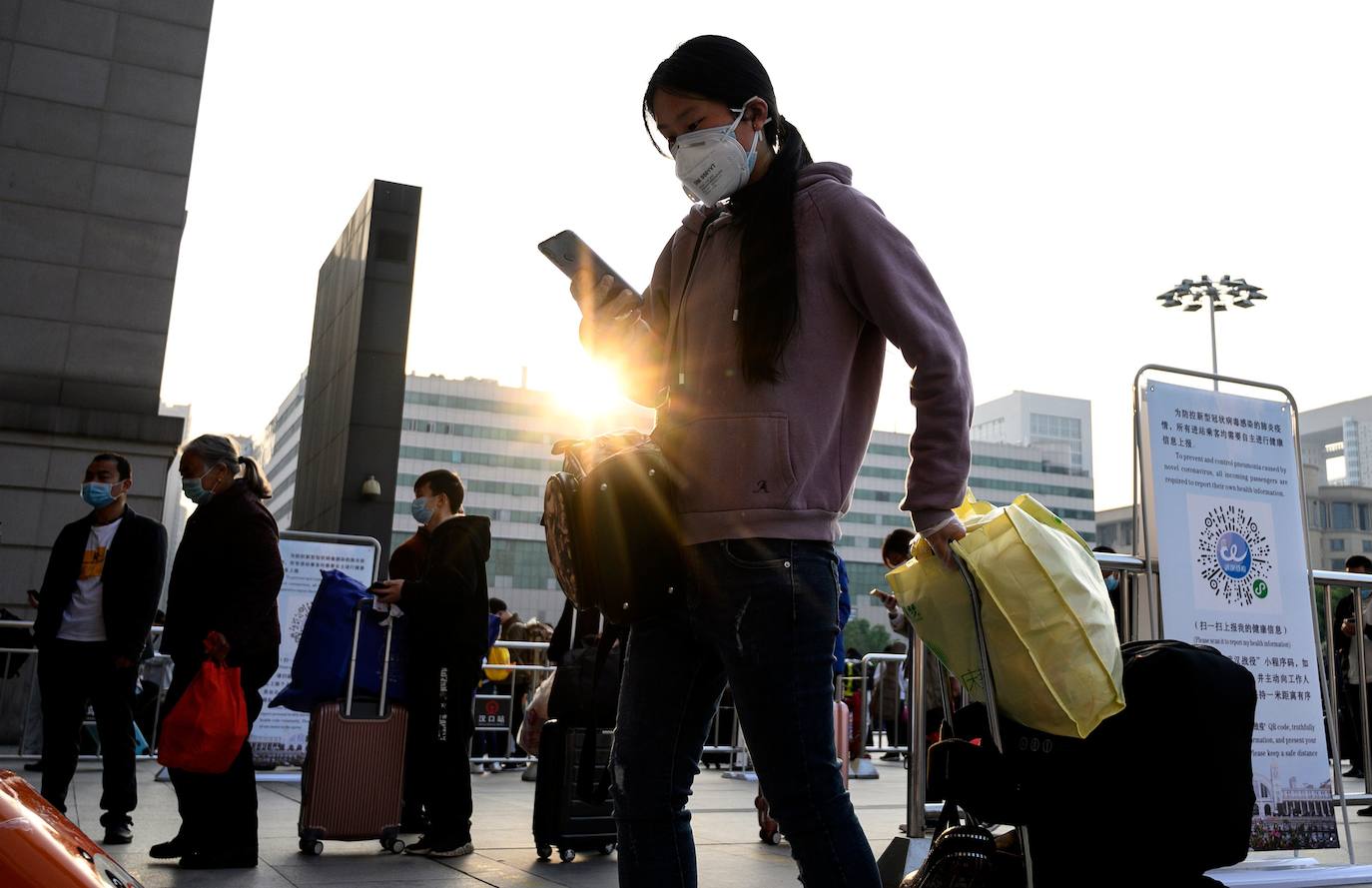 En Wuhan, ciudad china donde comenzó la pandemia, se han levantado las restricciones que mantuvieron cerrada la urbe durante 76 días y poco a poco se va recuperando la normalidad