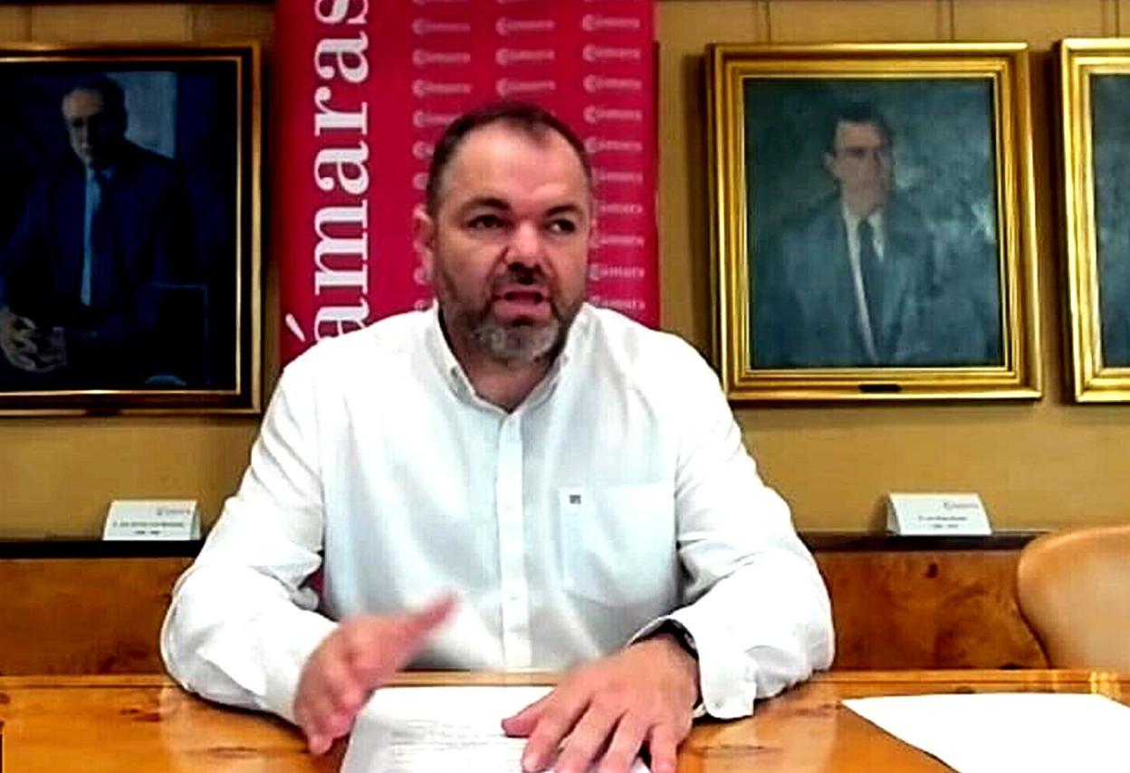 Carlos Paniceres, presidente de la Cámara, durante la presentación. 