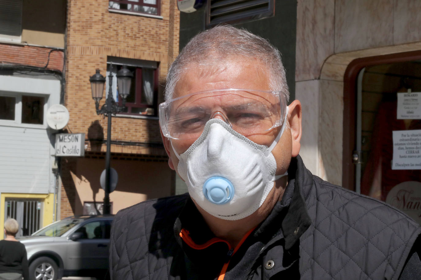 Fotos: Los tipos de mascarillas con los que los asturianos salen a la calle