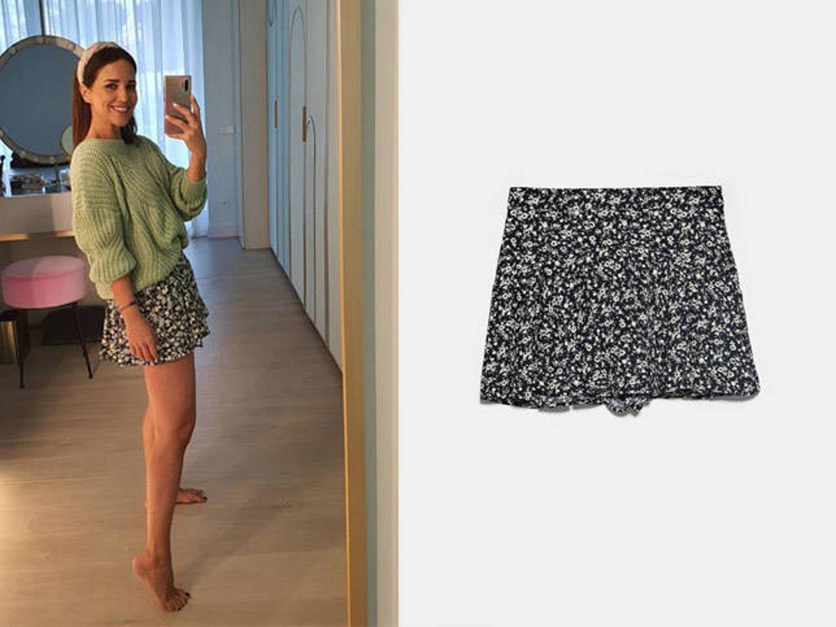 Falda tipo bermuda de Zara y con estampado floral, 22,95 euros.