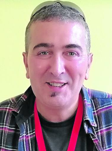 Roberto SantiagoTrabajador de Daorje