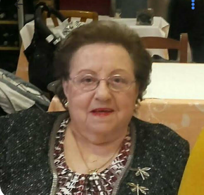 Felicidades para mamá. Te queremos, Neyín y Bea