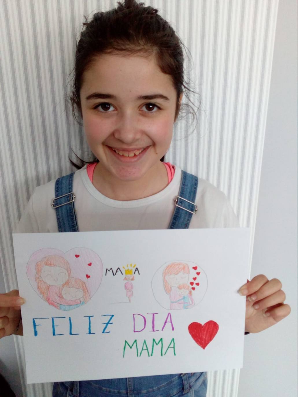 Muchas felicidades Mami. Un beso muy grande de Luna y papá