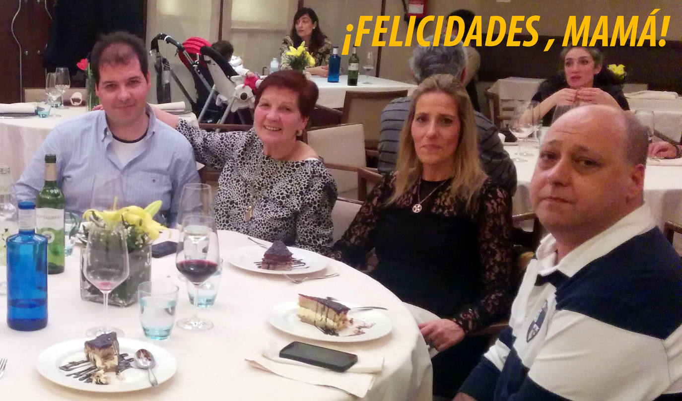 Siempre adelante y sonriente, mamá te queremos muchísimo