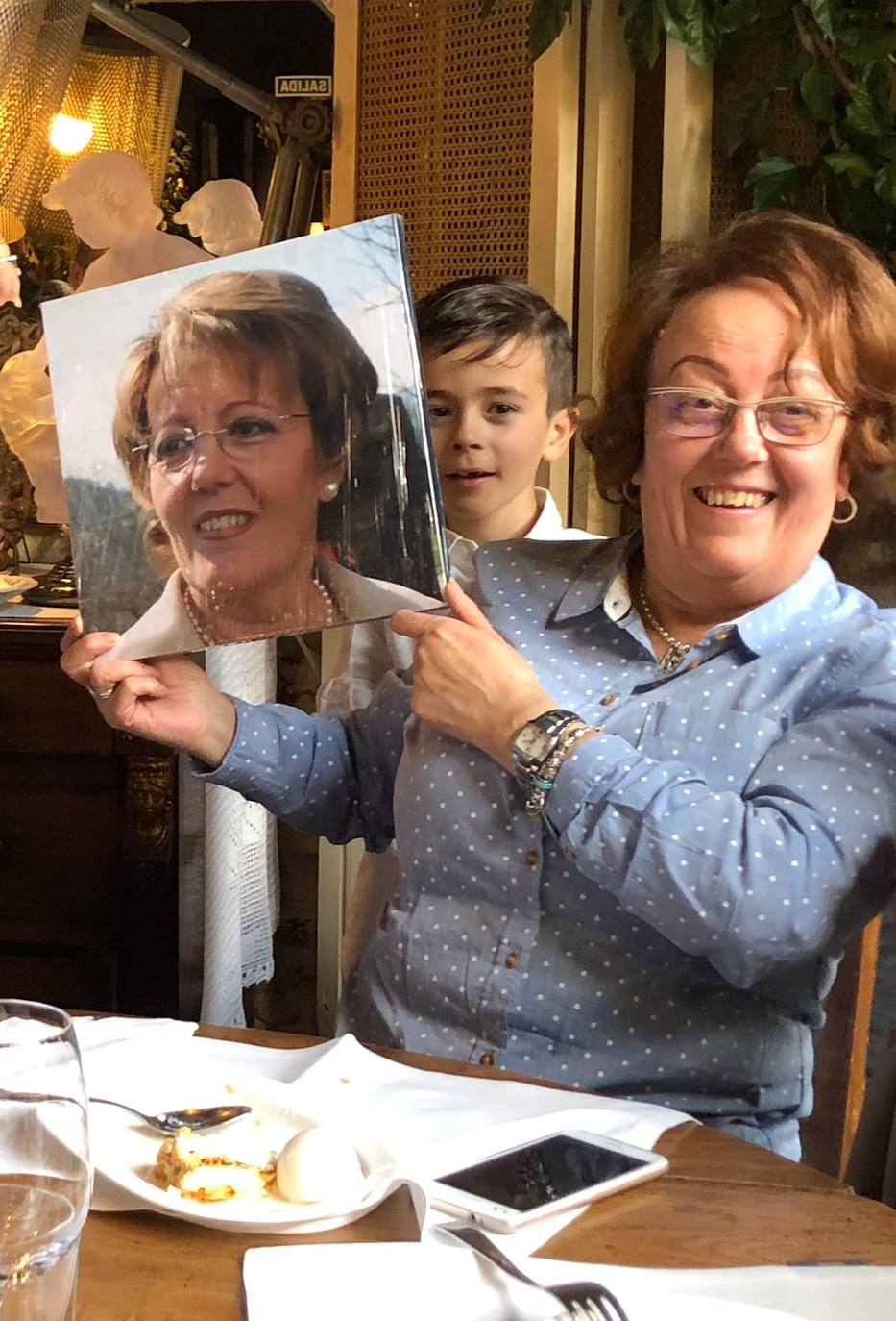 ¡Feliz día mamá! Enseguida lo celebramos.Te quiero.