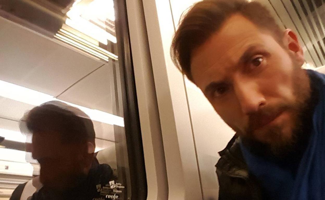 Antonio David Flores es el encargado de defender a su hija en el plató de 'Supervivientes'. 