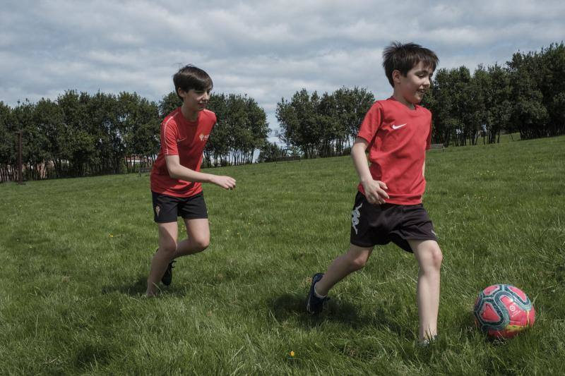 Desde las 6 de esta mañana, deportistas y paseantes reconquistaban las calles, paseos y playas tras más de 40 días confinados.