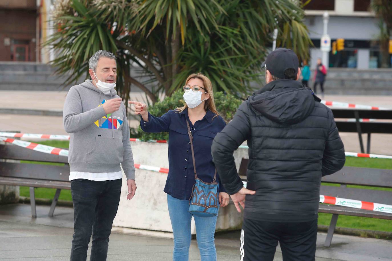 Desde las 6 de esta mañana, deportistas y paseantes reconquistaban las calles, paseos y playas tras más de 40 días confinados.