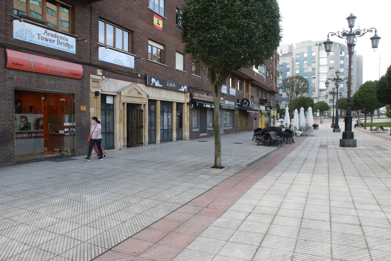 Después de un fin de semana en el que los asturianos comenzaron a salir de sus casas con el permiso por franjas temporales para hacer deporte, la región ha se adentra en la primera semana de desescalada. Comienza la fase cero, la que permitirá poco a poco ir retomando la actividad o a lo que el Gobierno ha llamado 'nueva normalidad'. 