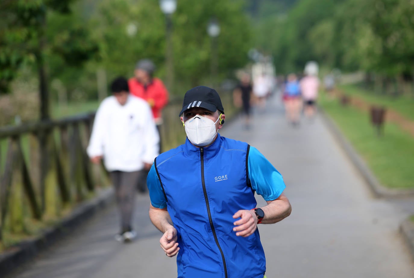Después de un fin de semana en el que los asturianos comenzaron a salir de sus casas con el permiso por franjas temporales para hacer deporte, la región ha se adentra en la primera semana de desescalada. Comienza la fase cero, la que permitirá poco a poco ir retomando la actividad o a lo que el Gobierno ha llamado 'nueva normalidad'. 