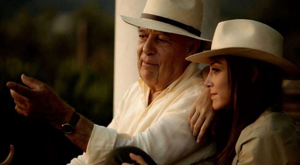 Tamara Falcó, con su padre Carlos Falcó. 