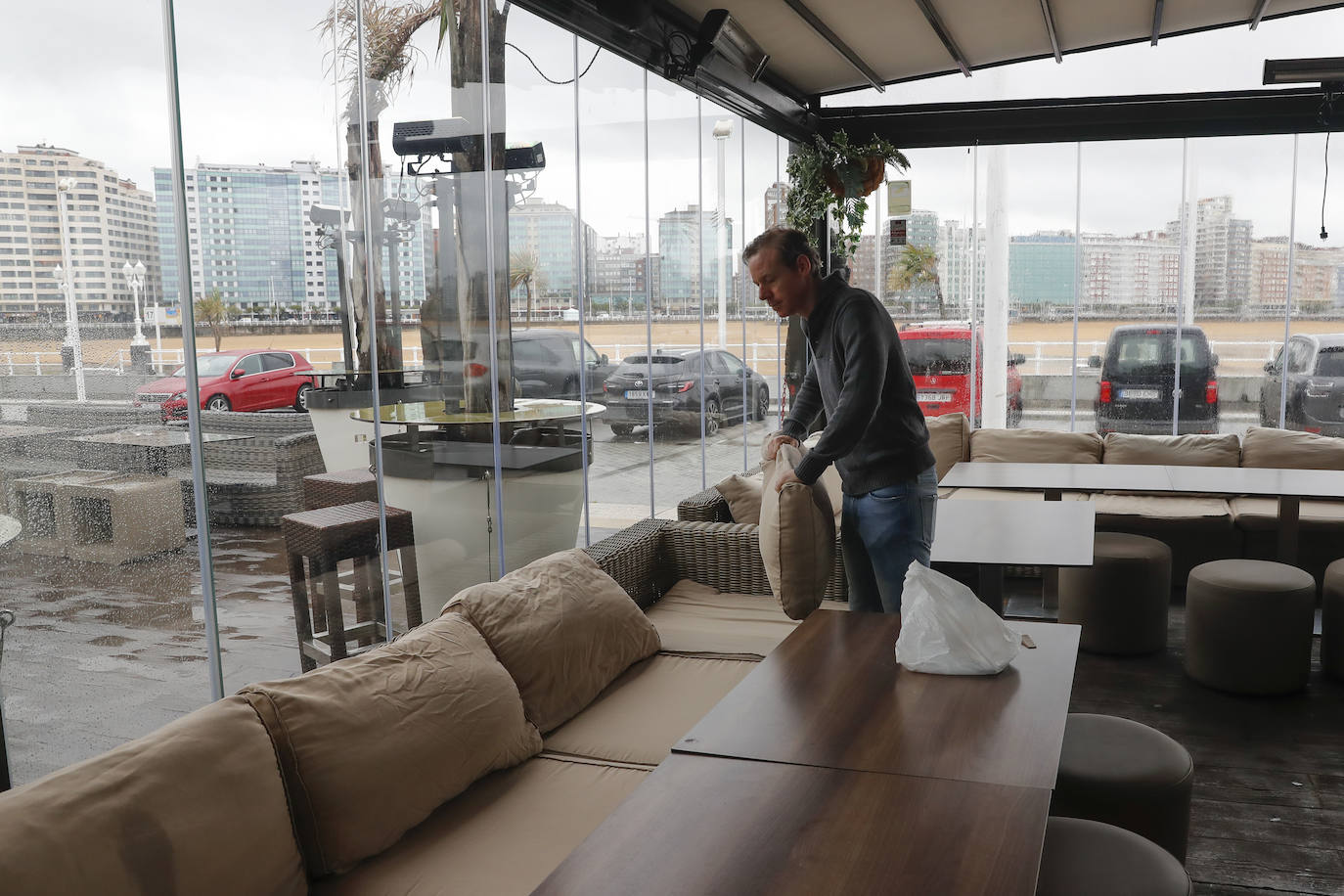 En la fase 1 las terrazas podrán abrir con una capacidad máxima del 50% respecto a su aforo habitual