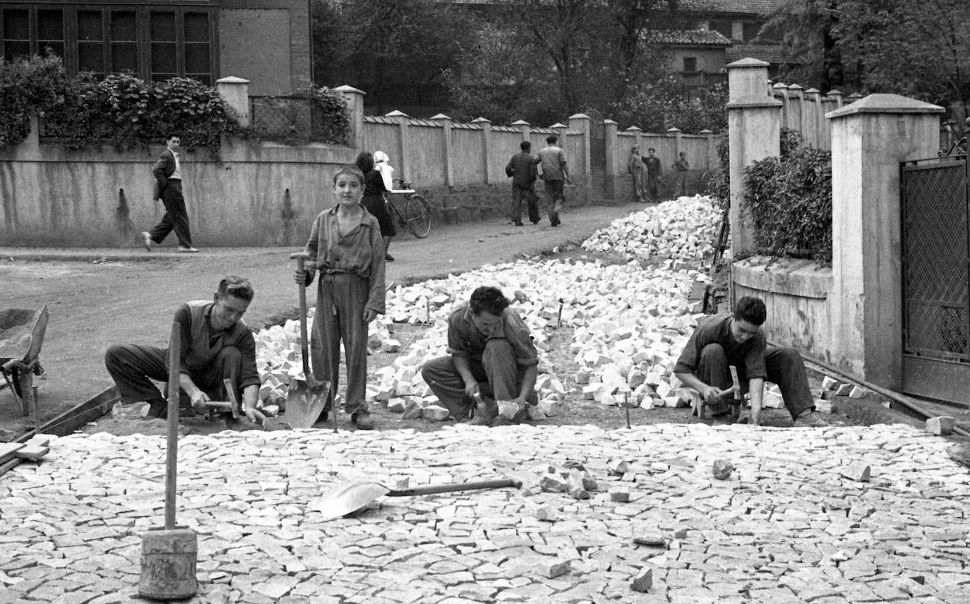 Con motivo del Día de los Museos el Museo del Pueblo de Asturias pone a disposición del público 40.000 imágenes de su colección que ya se pueden consultar online y que permite viajar en el tiempo entre los años 1.880 y 2.000. 