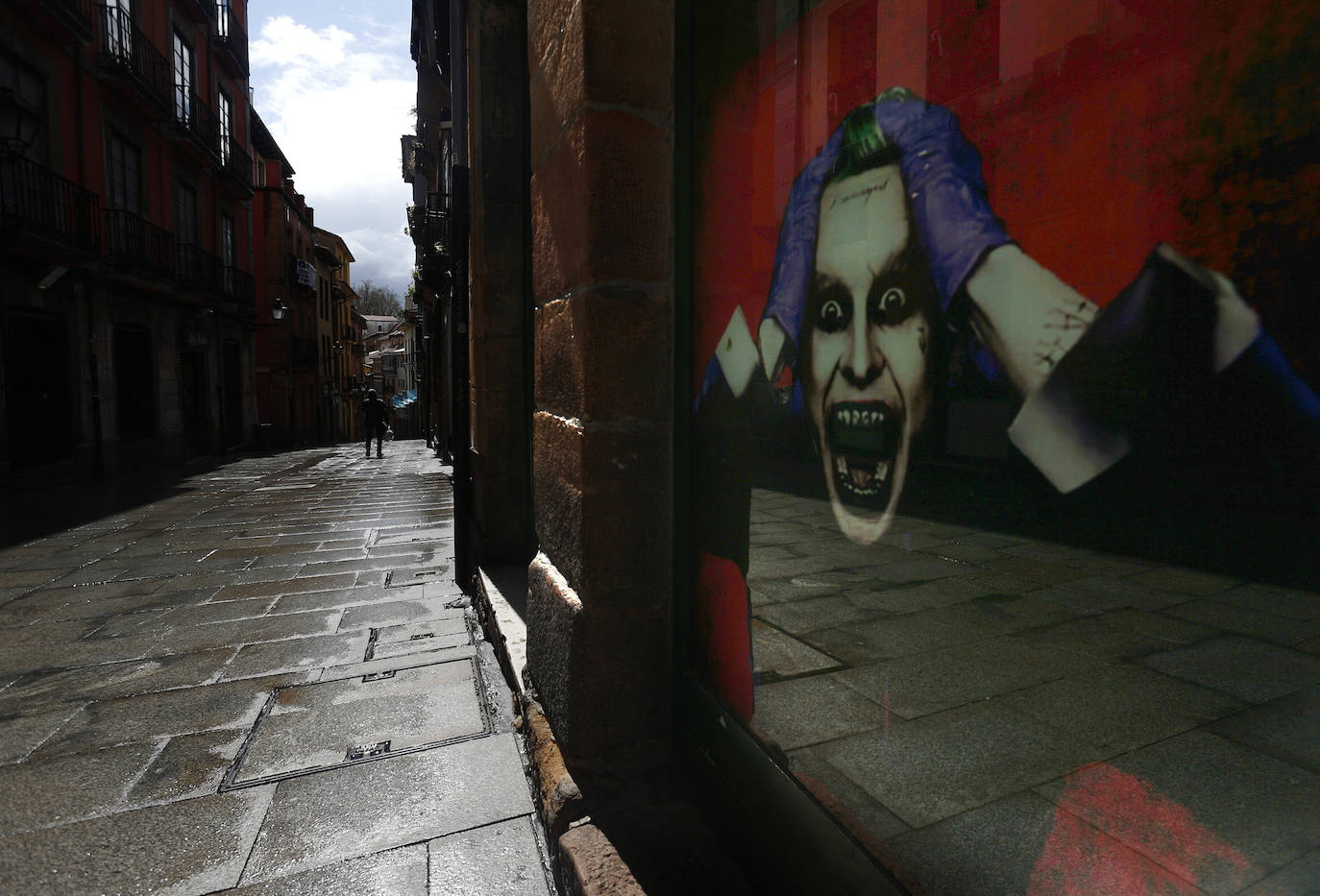 16 de marzo. Oviedo | Una calle vacía. 