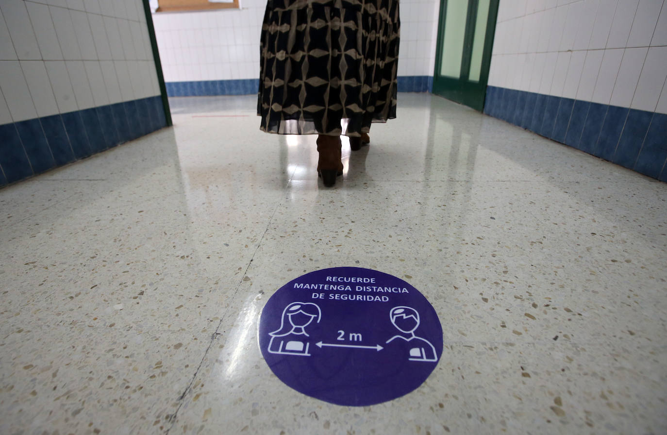 Fotos: Los centros educativos asturianos se preparan para su reapertura