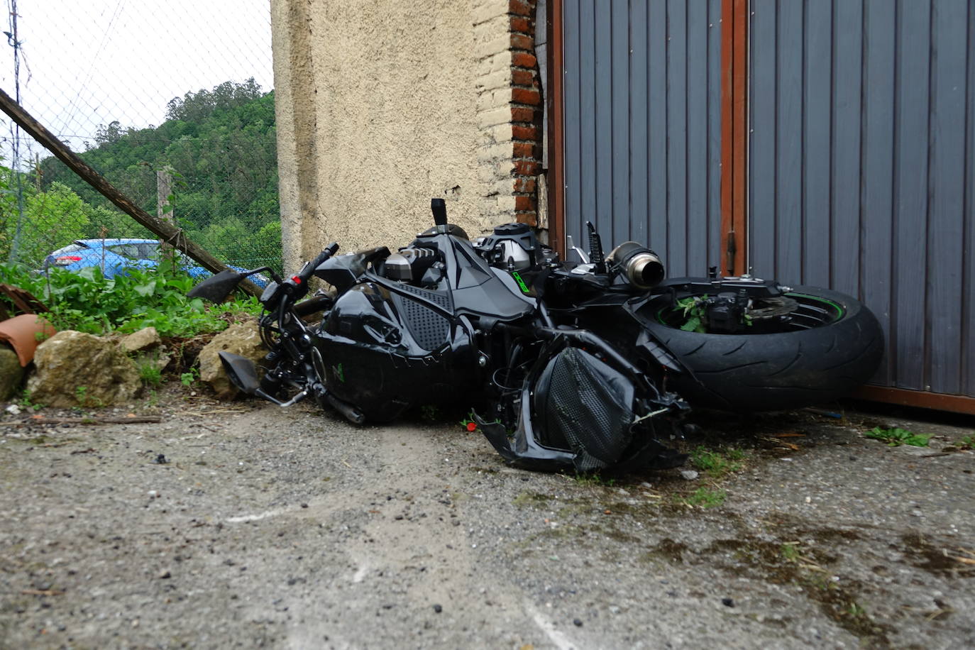 El conductor se salió de la carretera.