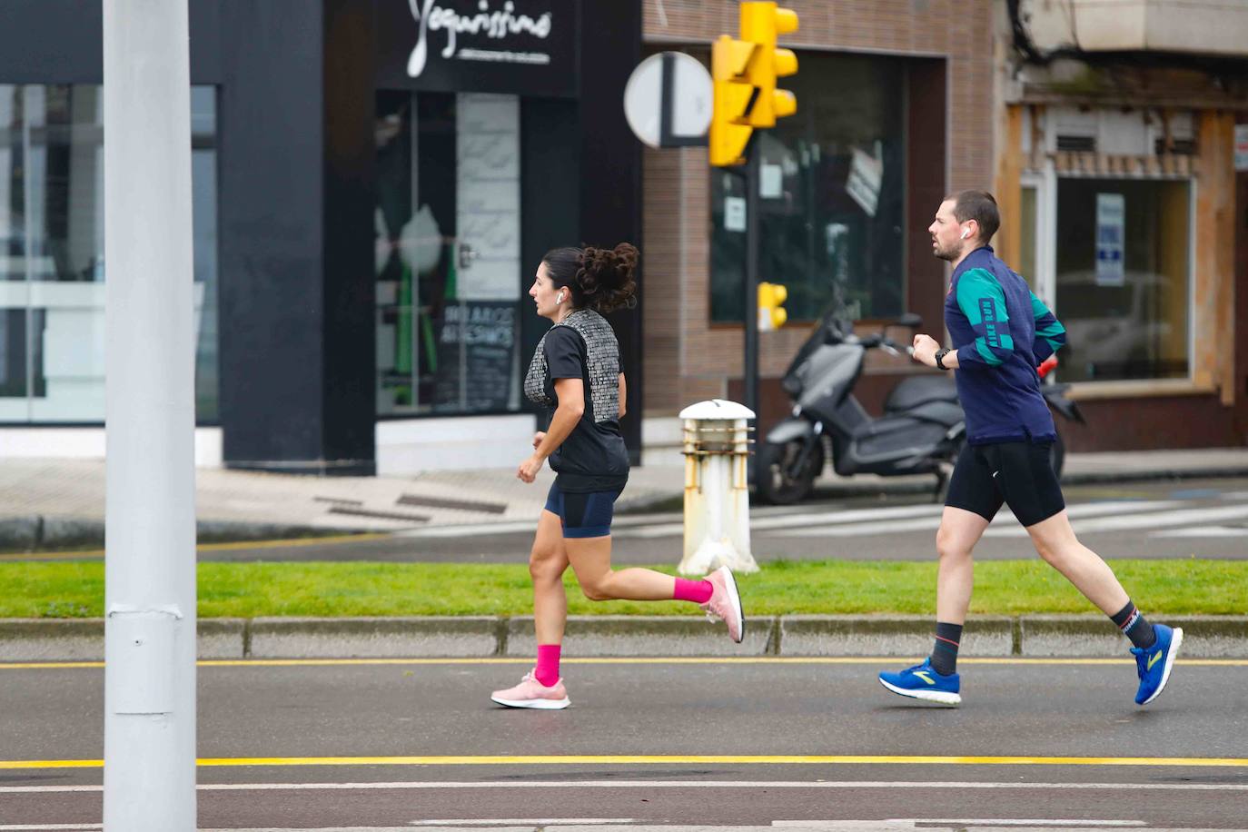Las calles se llenan de gente el último sábado previo a la entrada en la tercera etapa de la desescalada. La región está preparada pero debe esperar al lunes para disfrutar de mayor apertura a la actividad social.