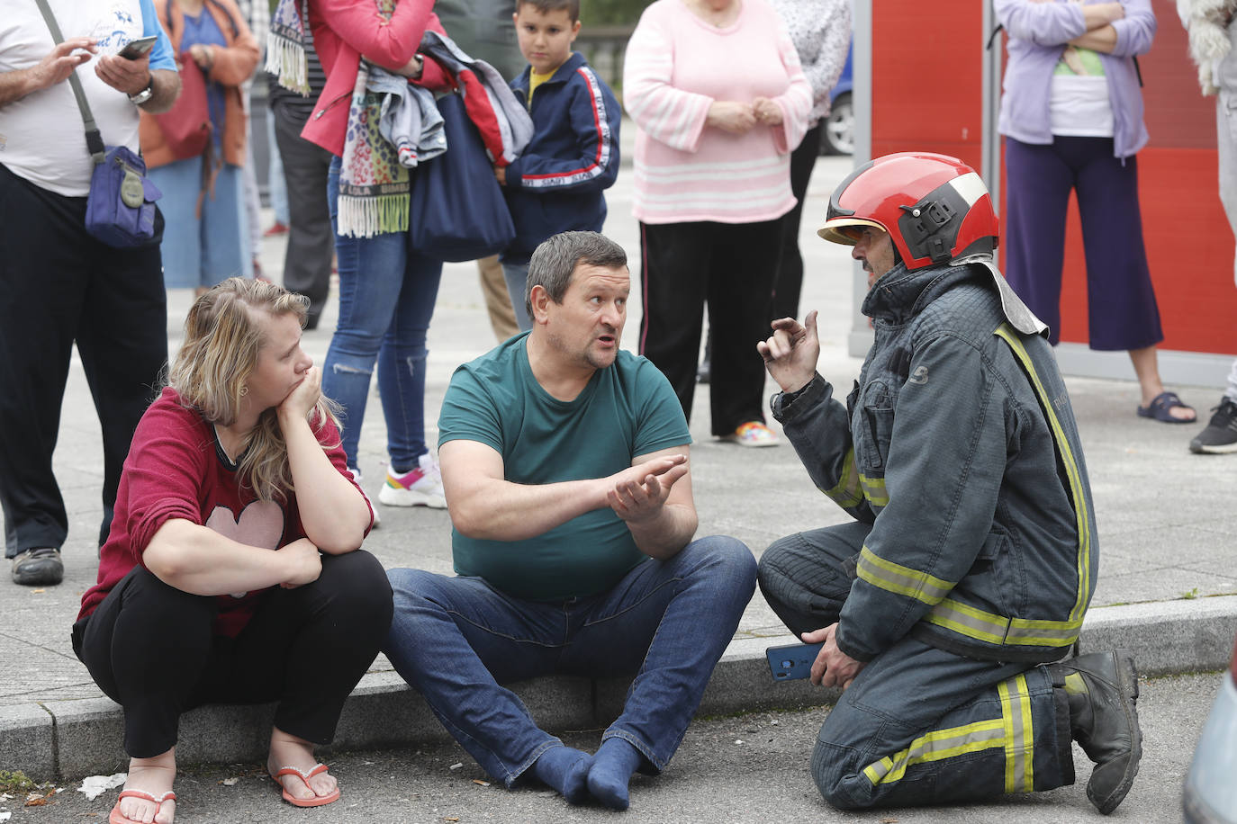 Policía Municipal y bomberos tuvieron que desalojar el inmueble. 