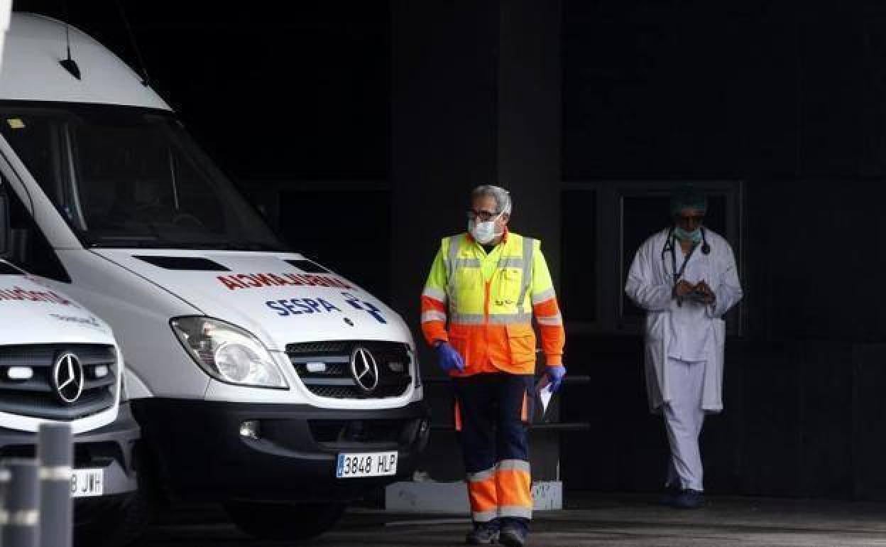 Sanitarios advierten: tras la oleada de ingresos por COVID-19 llega otra por trombos en piernas y pulmones