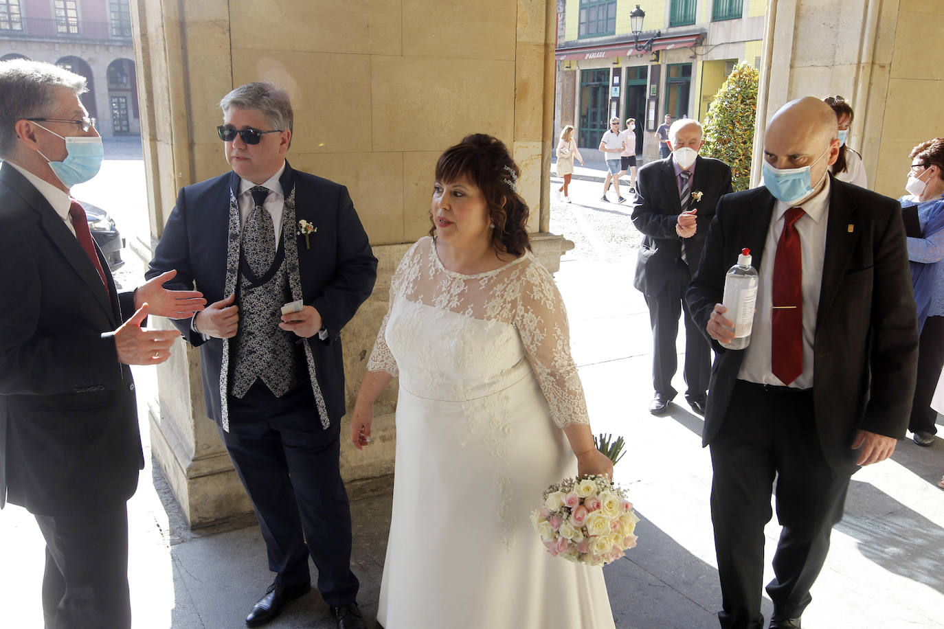 Pablo Álvarez y Begoña Alonso fueron los primeros en casarse en el Ayuntamiento en la Fase 2.