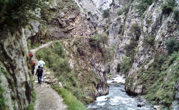 El complicado regreso de los grupos de montaña en tiempos de desescalada