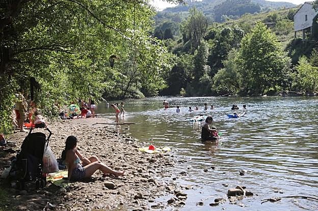 El Nalón, «un río traicionero y con muchas corrientes» 