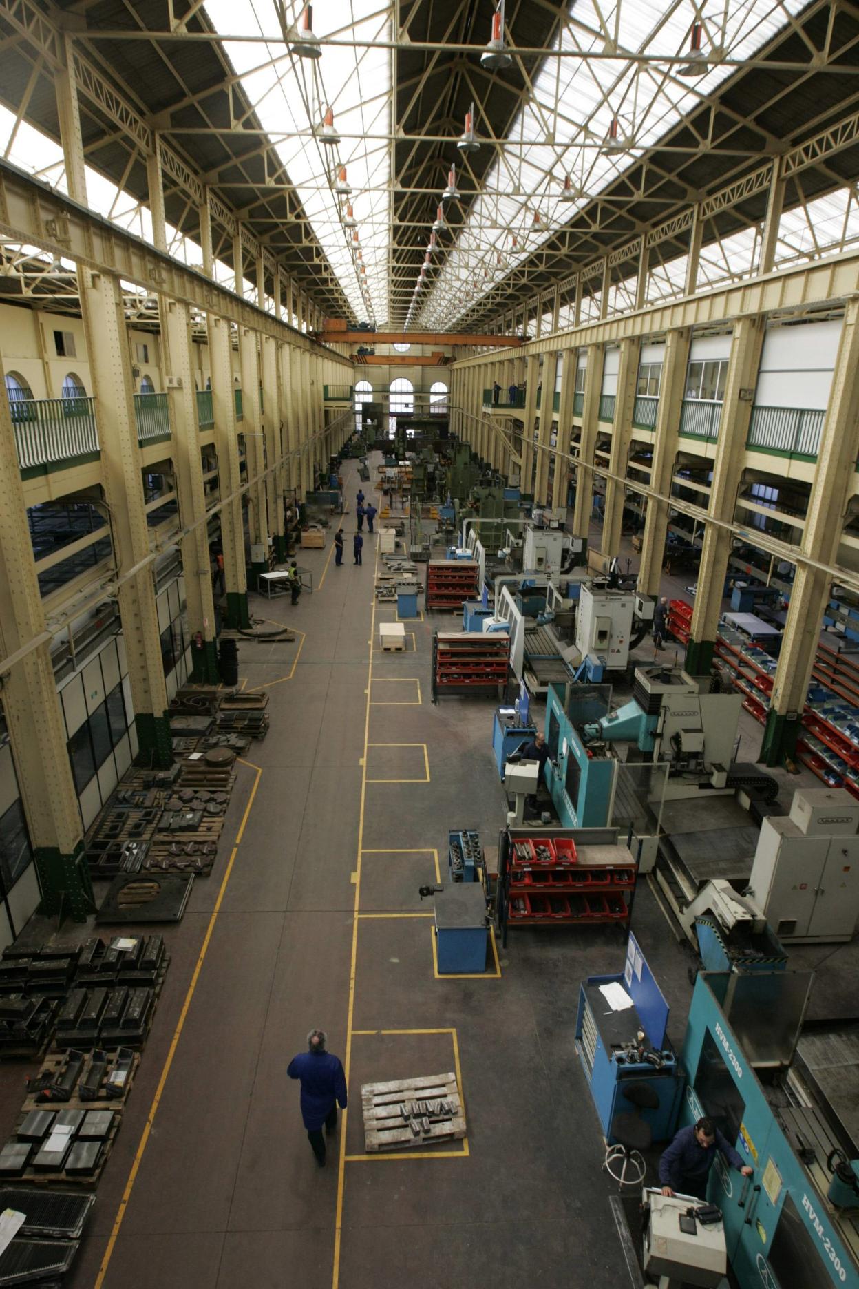 Uno de los talleres de la factoría trubieca. 