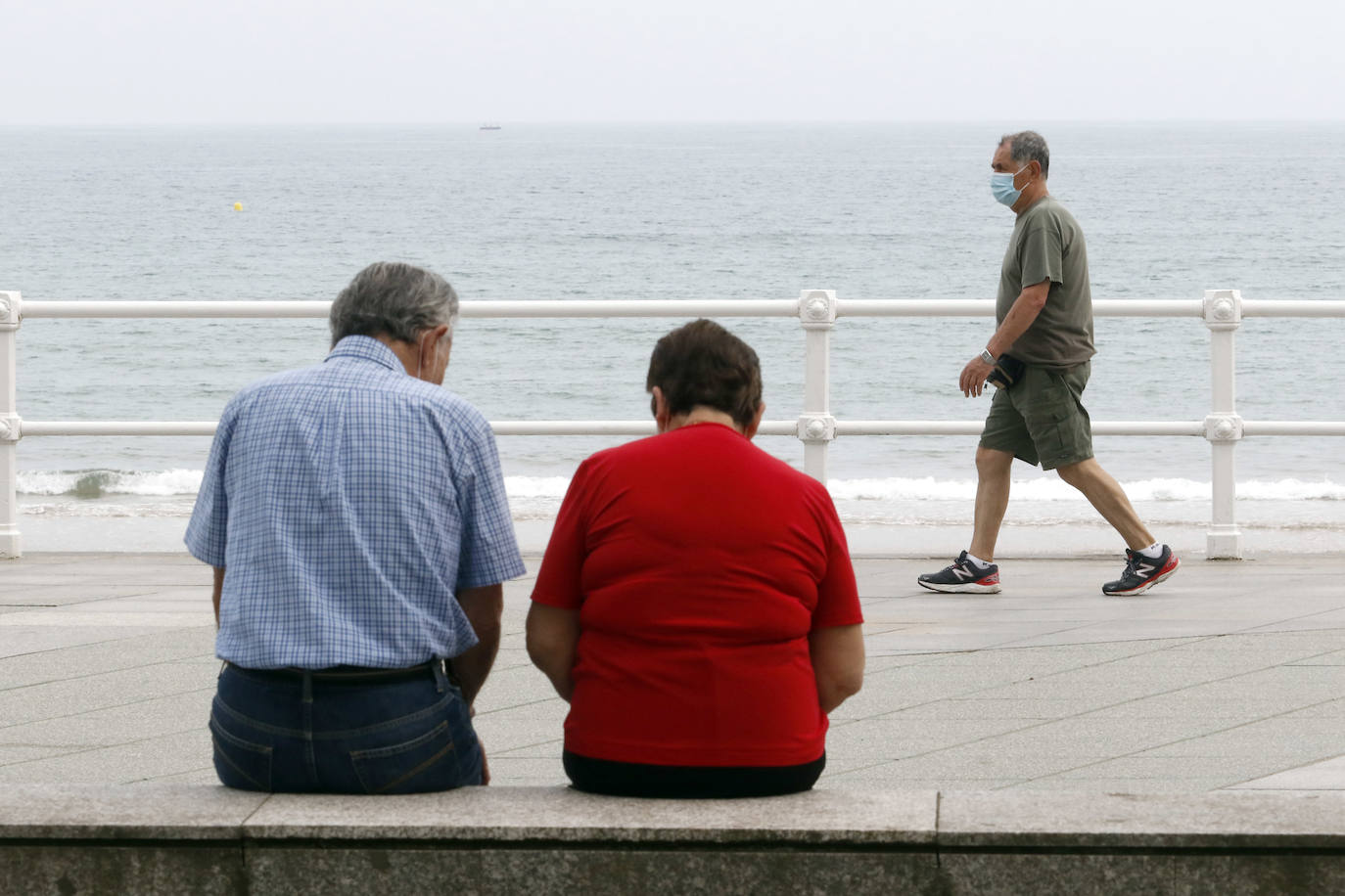 Los asturianos recuperan poco a poco una cierta normalidad en su día a día en pleno proceso de desescalada